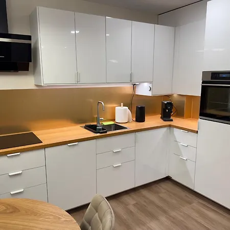 Lovely Flat With Great Location Apartman *