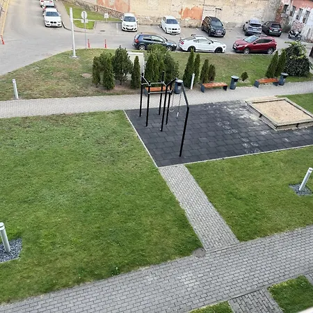 Lovely Flat With Great Location Apartman